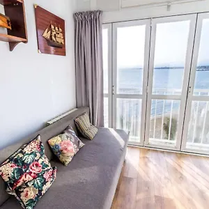 primera-linea-de-mar-apartamento-turstico-salou.catalonia-hotels.com/